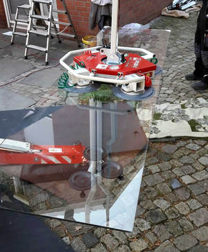 Unser Glassauger im Einsatz bei einer Wintergarten-Dachmontage