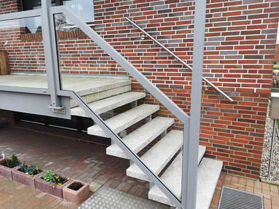 Montage - Leiner Area Classic - als Dach für den Treppenaufgang - 1/3
